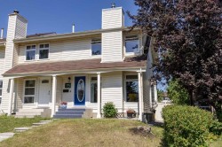 75 Woodhill Court SW Calgary, AB T2W 3P1