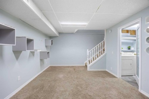 75 Woodhill Court Sw, Calgary, AB - Indoor
