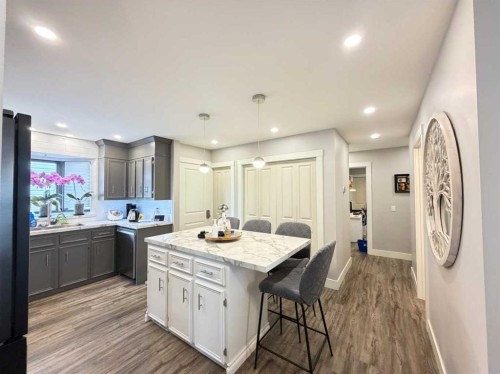 151 Sandstone Place Nw, Calgary, AB - Indoor