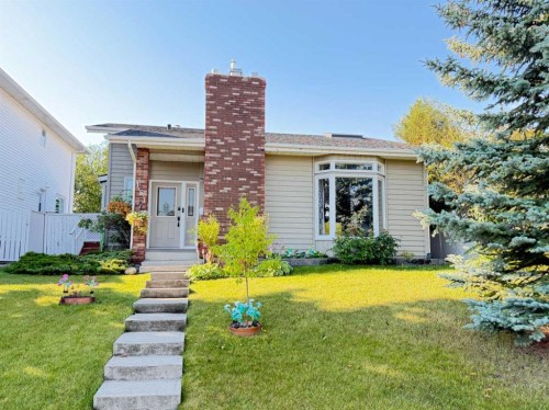 151 Sandstone Place Nw, Calgary, AB - Outdoor