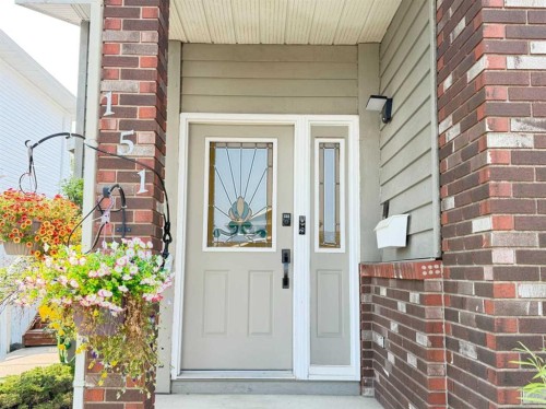 151 Sandstone Place Nw, Calgary, AB - Outdoor With Exterior