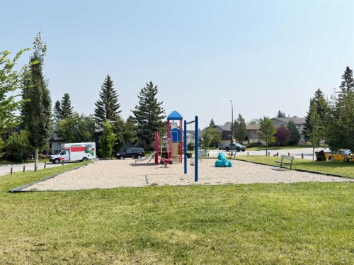 151 Sandstone Place Nw, Calgary, AB - Outdoor