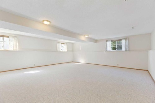 90 Martinridge Crescent Ne, Calgary, AB - Indoor Photo Showing Other Room