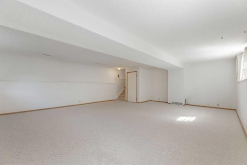 90 Martinridge Crescent Ne, Calgary, AB - Indoor Photo Showing Other Room