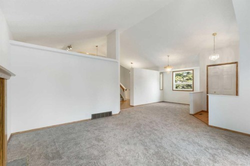 90 Martinridge Crescent Ne, Calgary, AB - Indoor Photo Showing Other Room