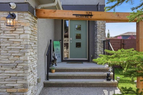 125 Walden Rise Se, Calgary, AB - Outdoor