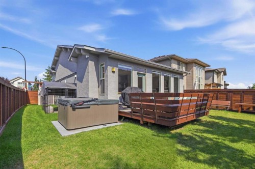 125 Walden Rise Se, Calgary, AB - Outdoor