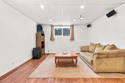 32 Tuscany Ravine Crescent Nw, Calgary, AB - Indoor