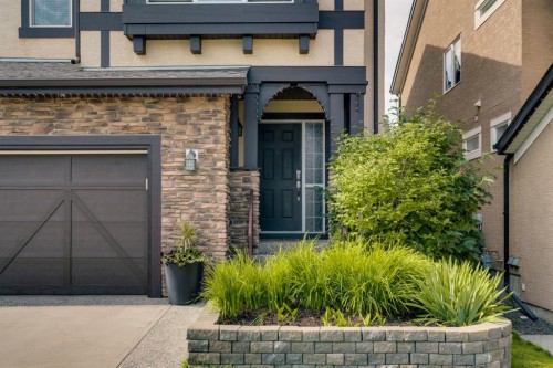 242 Valley Woods Place Nw, Calgary, AB - Outdoor