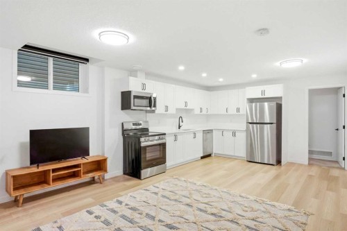 49 Copperhead Road Se, Calgary, AB - Indoor Photo Showing Kitchen