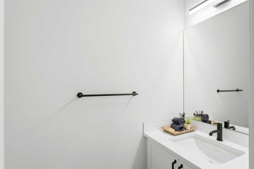 49 Copperhead Road Se, Calgary, AB - Indoor Photo Showing Bathroom