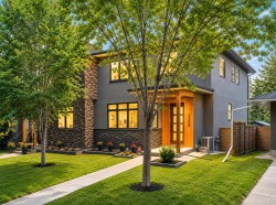 3208 Kilkenny Road SW Calgary, AB T3E 4R6