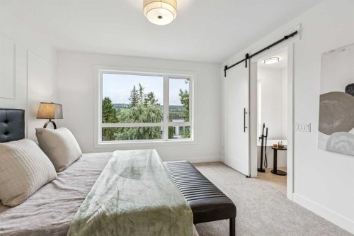4920 21 Avenue Nw, Calgary, AB - Indoor Photo Showing Bedroom