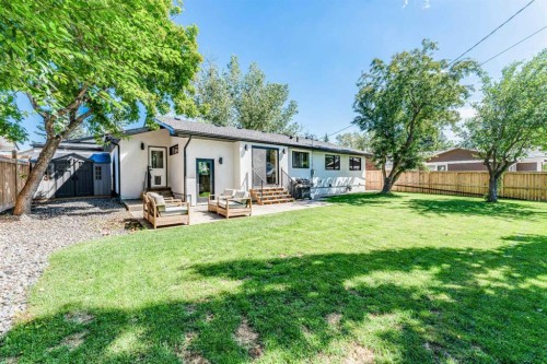 651 Willingdon Boulevard Se, Calgary, AB - Outdoor
