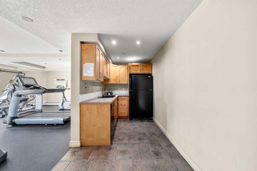 203-3111 34 Avenue Nw, Calgary, AB 