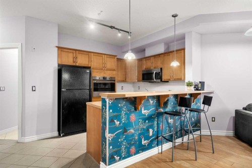203-3111 34 Avenue Nw, Calgary, AB 