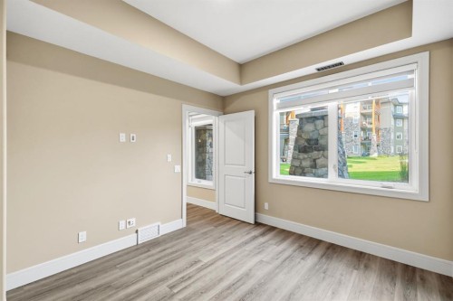 2146-2330 Fish Creek Boulevard Sw, Calgary, AB - Indoor Photo Showing Other Room