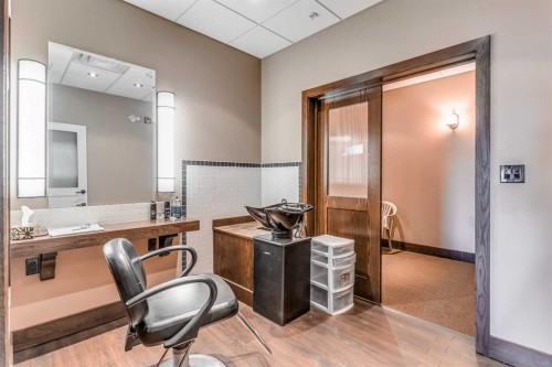 2146-2330 Fish Creek Boulevard Sw, Calgary, AB - Indoor Photo Showing Other Room