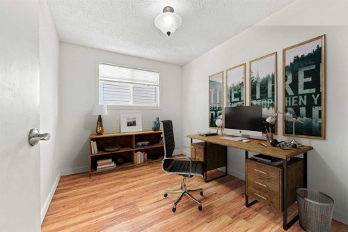 2-7734 Bowness Road Nw, Calgary, AB - Indoor Photo Showing Office