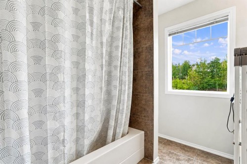 106 Panamount Drive Nw, Calgary, AB - Indoor Photo Showing Bathroom