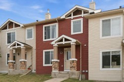 106 Panamount Drive NW Calgary, AB T3K 6K3