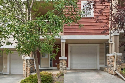 106 Panamount Drive Nw, Calgary, AB - Outdoor