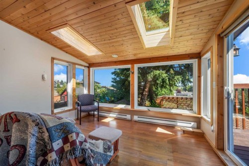 124 Macewan Drive Nw, Calgary, AB - Indoor