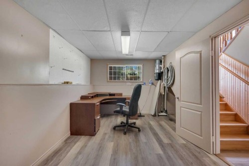 124 Macewan Drive Nw, Calgary, AB - Indoor
