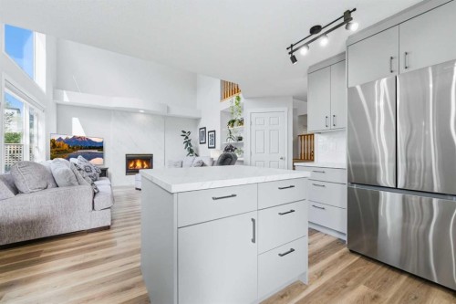 72 Arbour Crest Road Nw, Calgary, AB - Indoor Photo Showing Kitchen