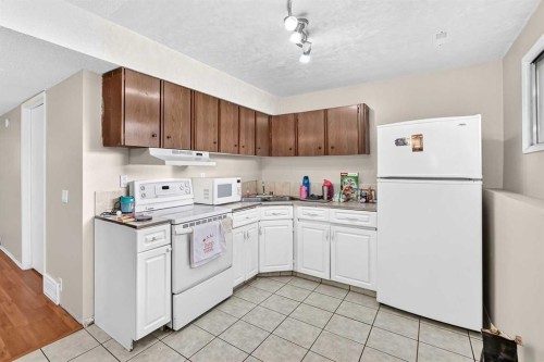 5126 Bowness Road Nw, Calgary, AB 