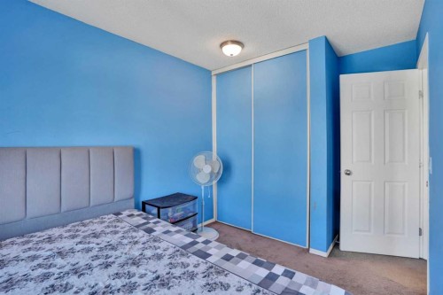 95 Castlegreen Close Ne, Calgary, AB - Indoor Photo Showing Bedroom