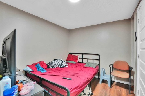 95 Castlegreen Close Ne, Calgary, AB - Indoor Photo Showing Other Room