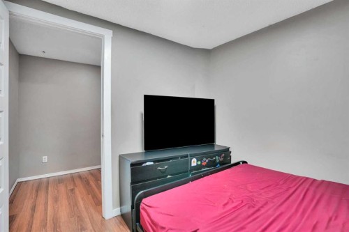 95 Castlegreen Close Ne, Calgary, AB - Indoor Photo Showing Other Room