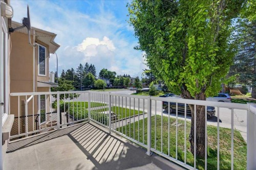 262 21 Avenue Ne, Calgary, AB - Outdoor With Exterior