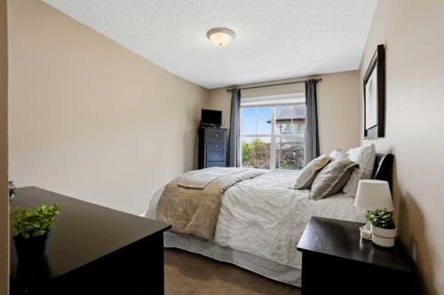 140 Promenade Way Se, Calgary, AB - Indoor Photo Showing Bedroom
