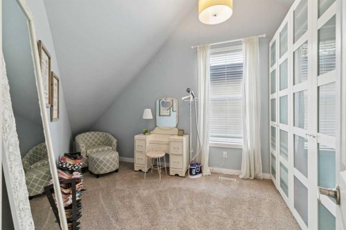 2027 4 Avenue Nw, Calgary, AB - Indoor