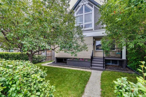 2027 4 Avenue Nw, Calgary, AB - Outdoor