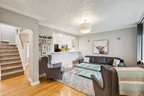 2027 4 Avenue Nw, Calgary, AB - Indoor Photo Showing Other Room