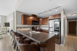 206-210 15 Avenue SECalgary, AB T2G 0B5