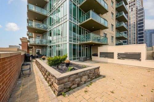 206-210 15 Avenue Se, Calgary, AB - Outdoor