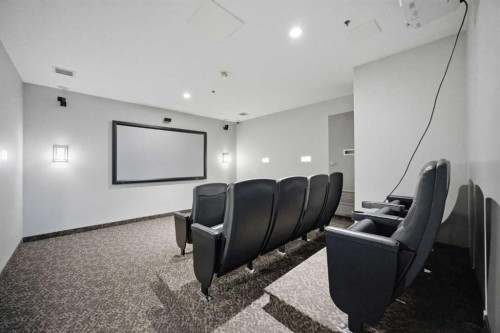206-210 15 Avenue Se, Calgary, AB - Indoor Photo Showing Other Room