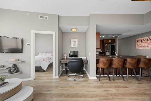 206-210 15 Avenue Se, Calgary, AB - Indoor