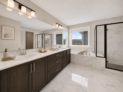 137 Creekside Way Sw, Calgary, AB - Indoor Photo Showing Bathroom