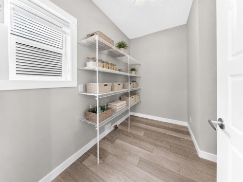 137 Creekside Way Sw, Calgary, AB - Indoor