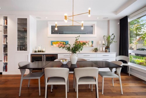 2201 Bowness Road Nw, Calgary, AB - Indoor Photo Showing Dining Room