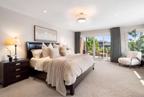 2201 Bowness Road Nw, Calgary, AB - Indoor Photo Showing Bedroom