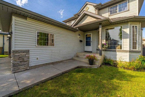 681 Harvest Hills Drive Ne, Calgary, AB 