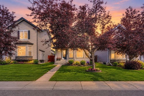 102 Bridlewood Manor Sw, Calgary, AB 