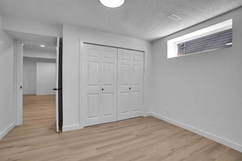 102 Bridlewood Manor Sw, Calgary, AB 