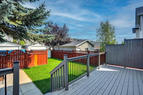 102 Bridlewood Manor Sw, Calgary, AB 